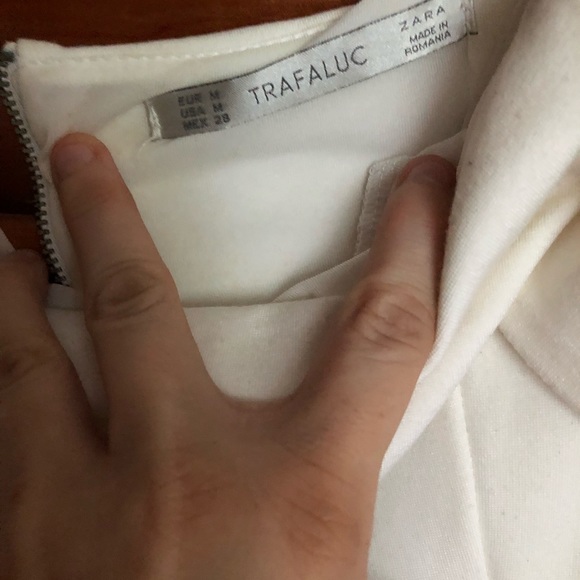 Off white - Picture 2 of 3